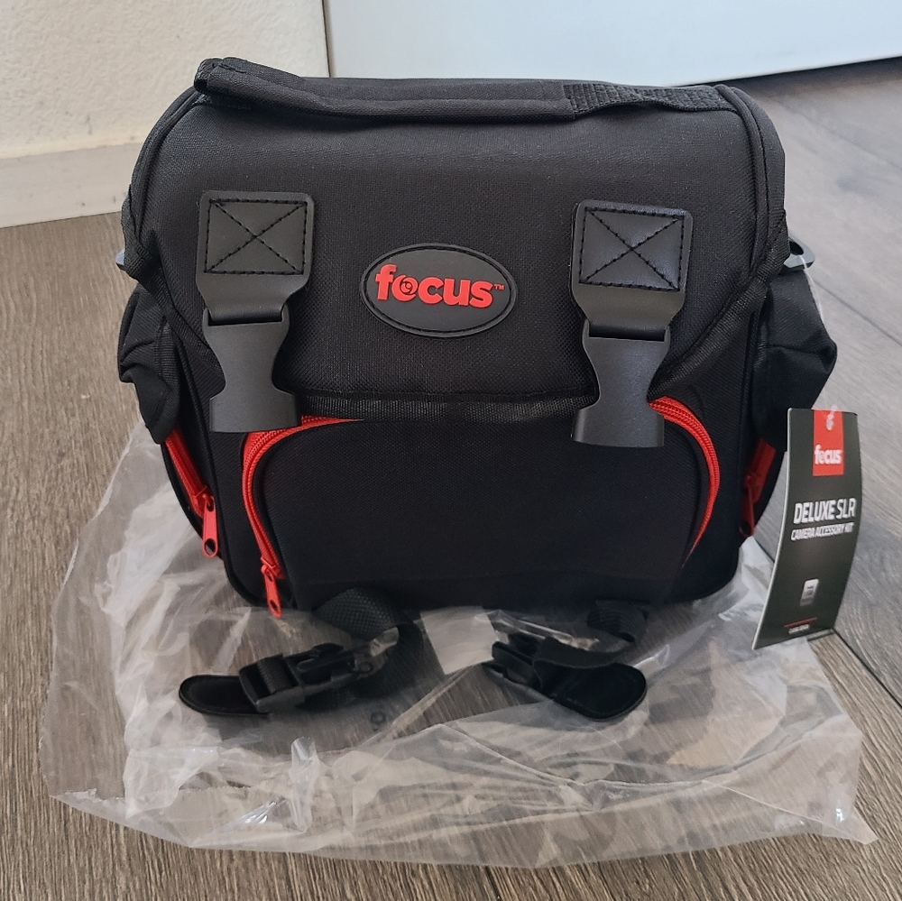 Focus Camera DSLR Bag Kit